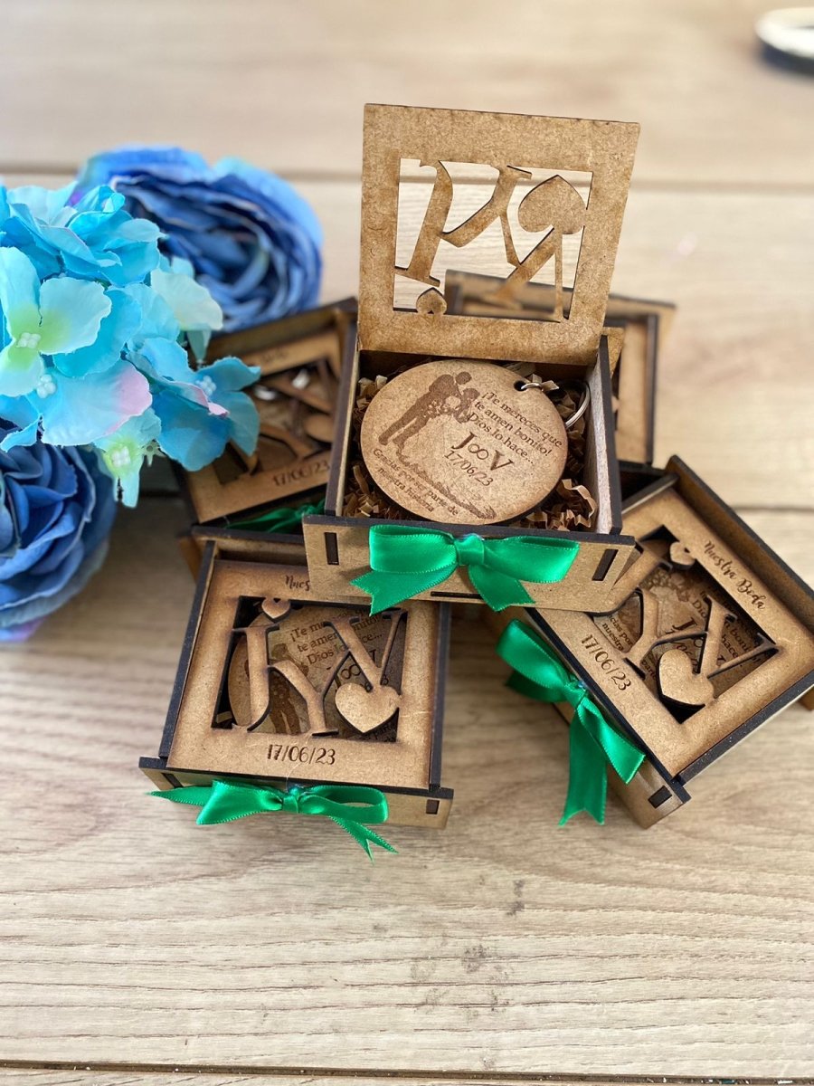 Souvenir de cajitas personalizadas para boda de madera - Felt Craft RD