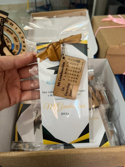 Souvenir de graduación personalizado con nombre y fecha