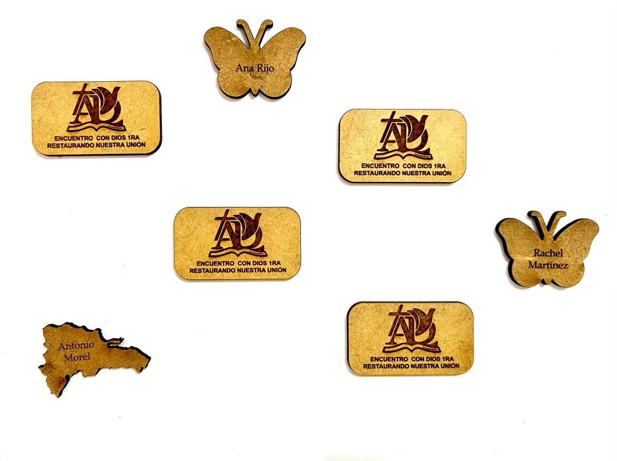 Souvenir de llaveros para boda en madera personalizado - Felt Craft RD