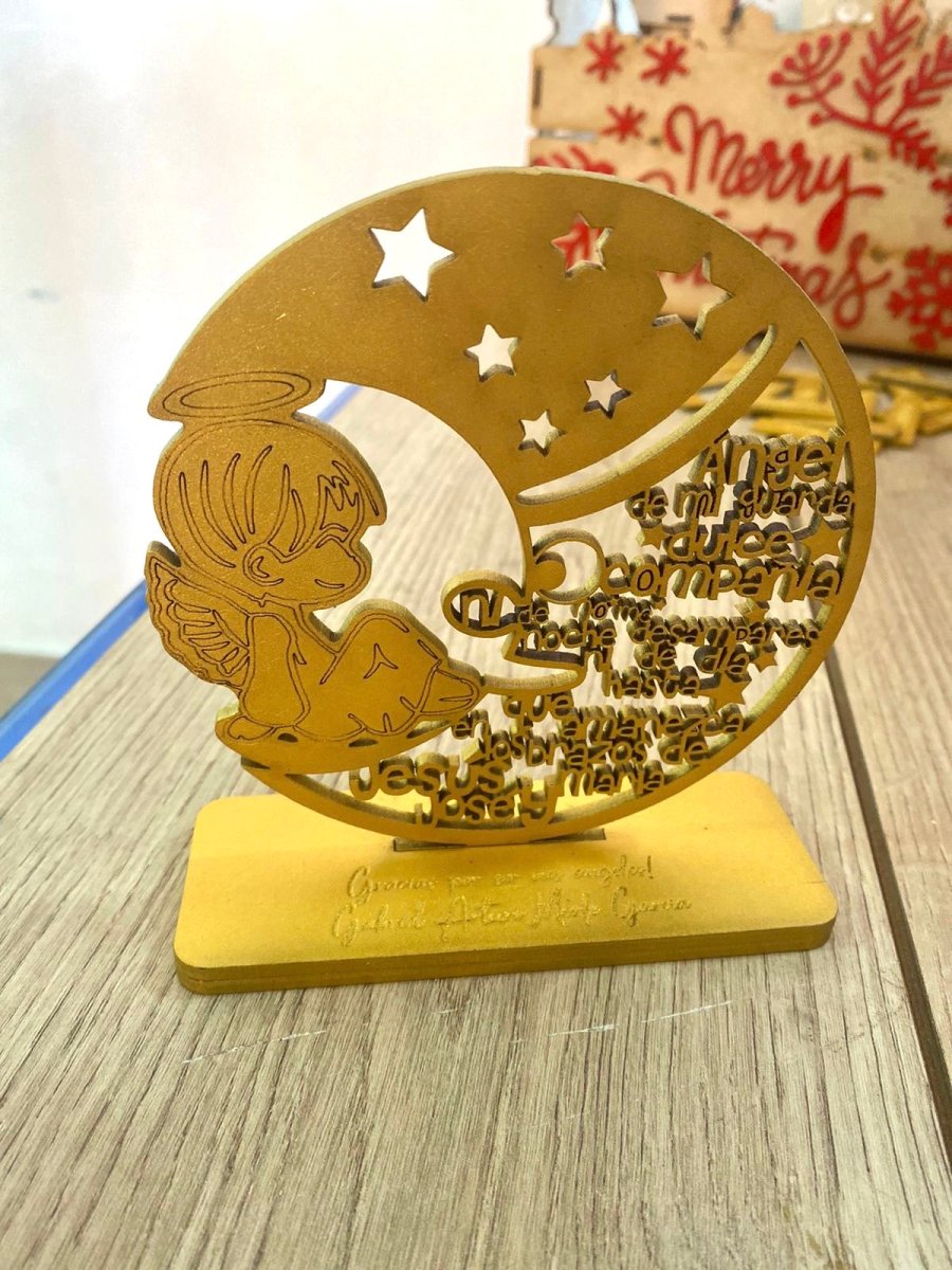 Souvenir de mesa de ángel dorado personalizado para bautizo - Felt Craft RD