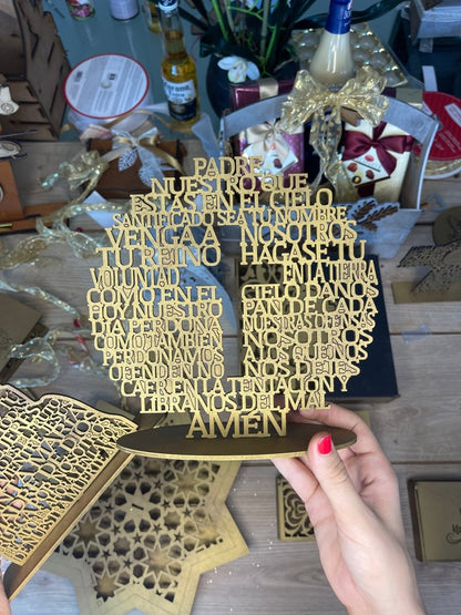Souvenir de mesa religioso con el Padre Nuestro personalizado en madera Santo Domingo - Felt Craft RD