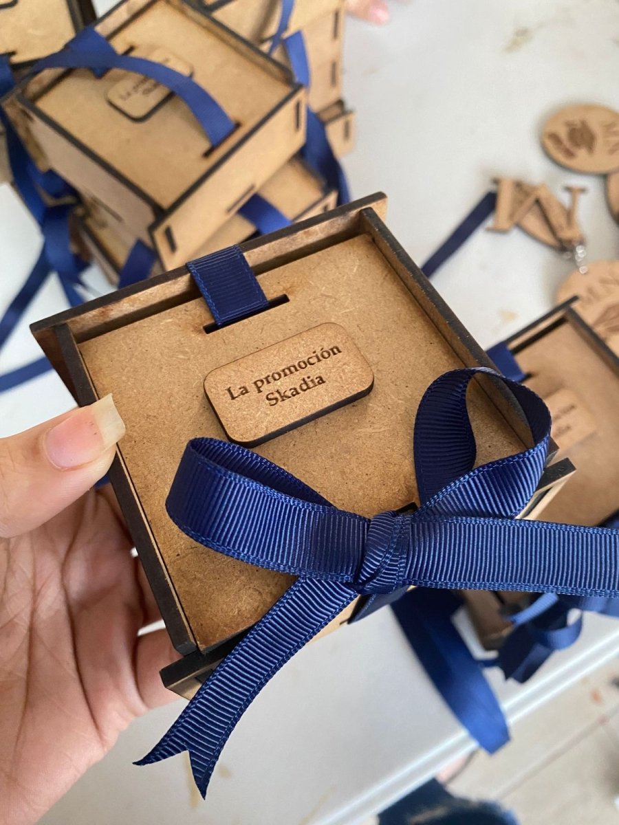 Souvenir empresariales llaveros - Felt Craft RD