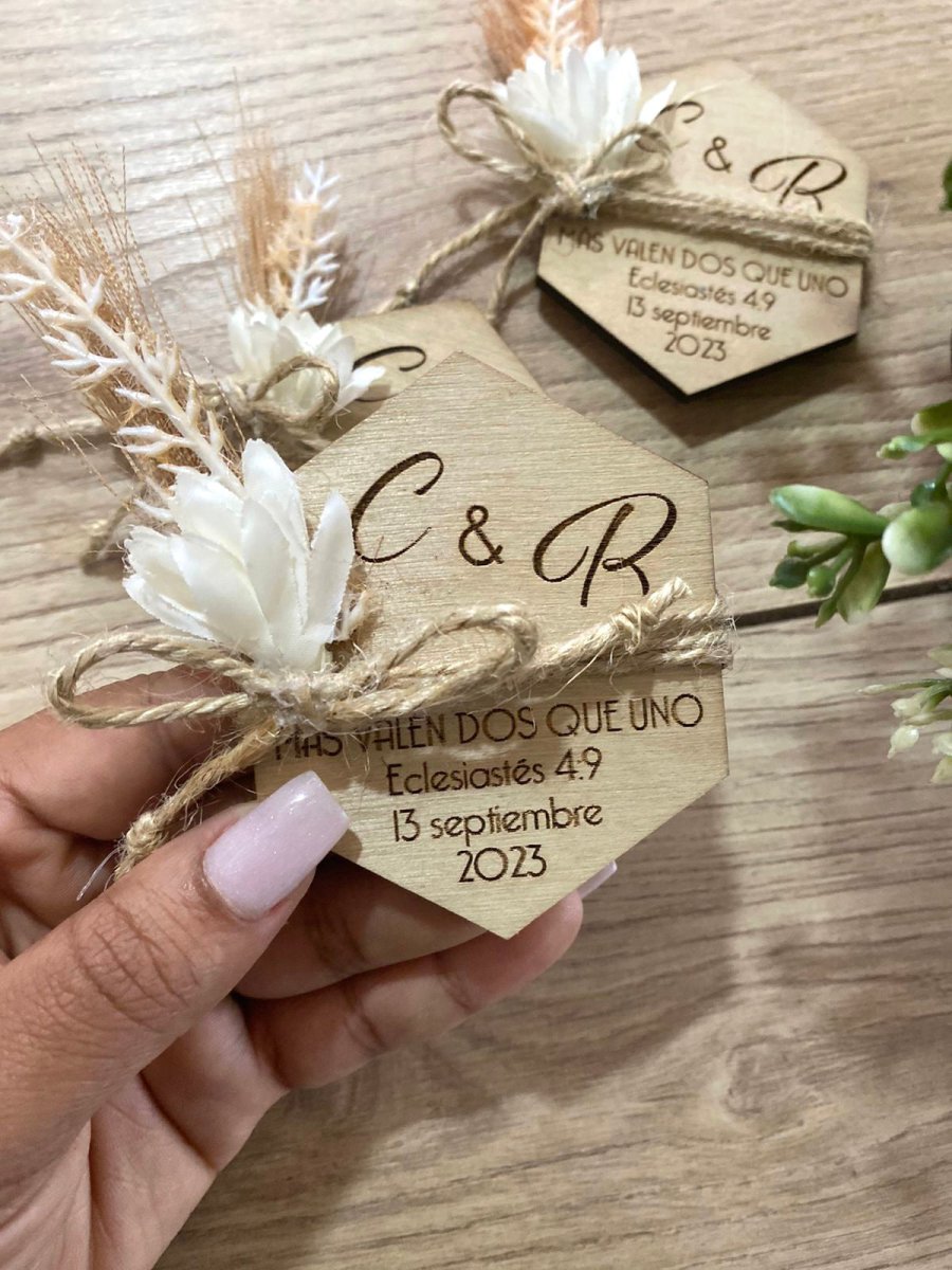 Souvenir para Boda personalizado de madera República Dominicana - Felt Craft RD