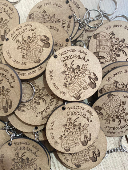 Souvenirs de llaveros redondos en madera personalizados para eventos - Felt Craft RD