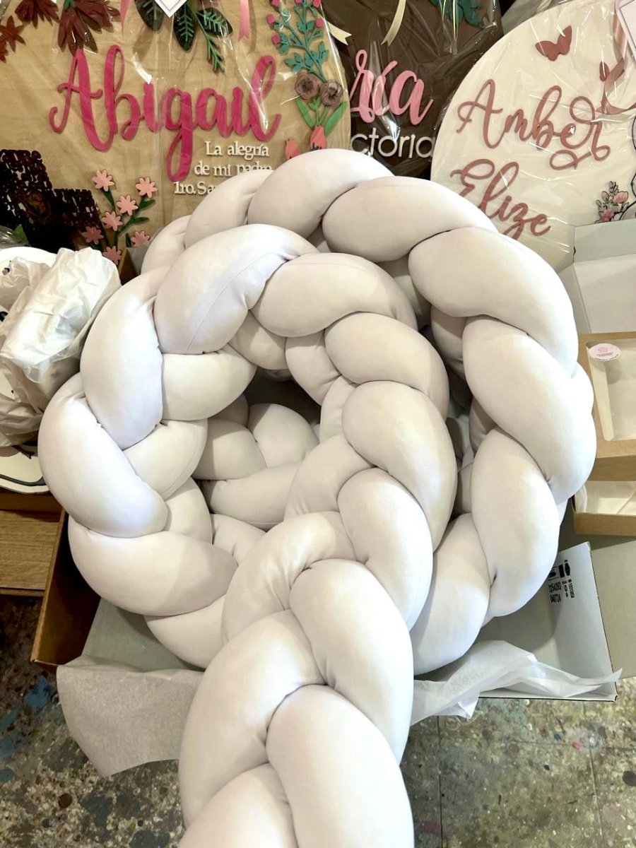 Protector trenzado suave para cuna hecho a medida