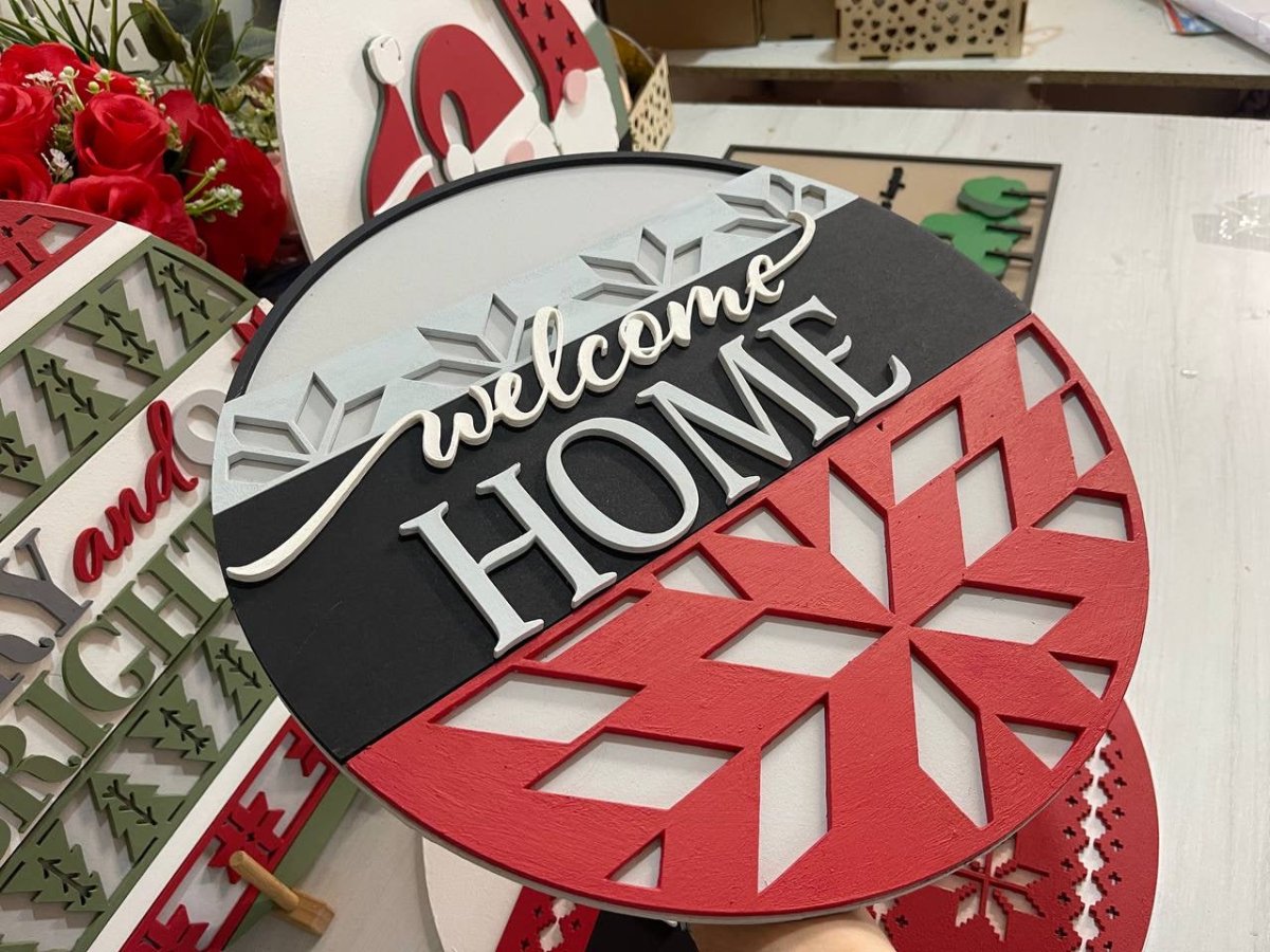 Welcome Home Christmas Door Hanger - Felt Craft RD