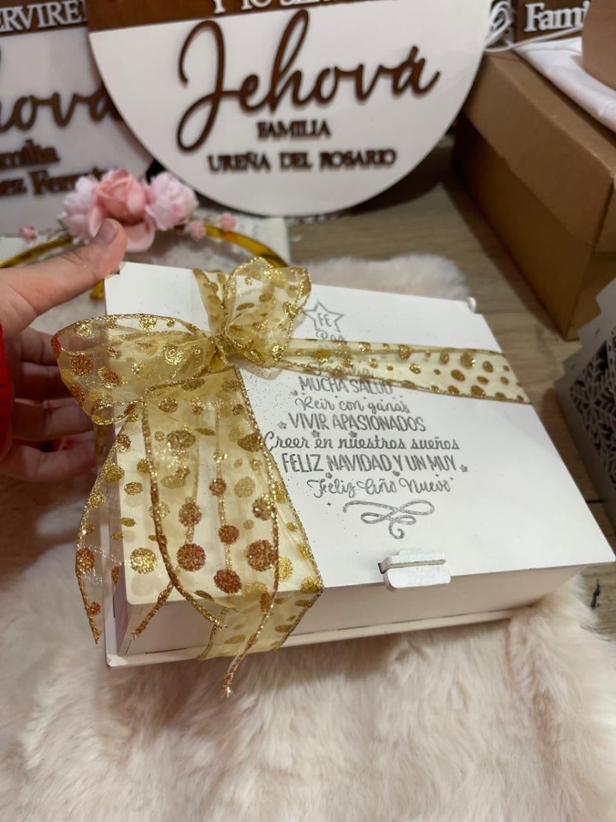 White Rectangular Ponche Christmas Box - Felt Craft RD