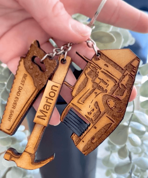 Llavero Camión, martillo y sierra. - Felt Craft RD